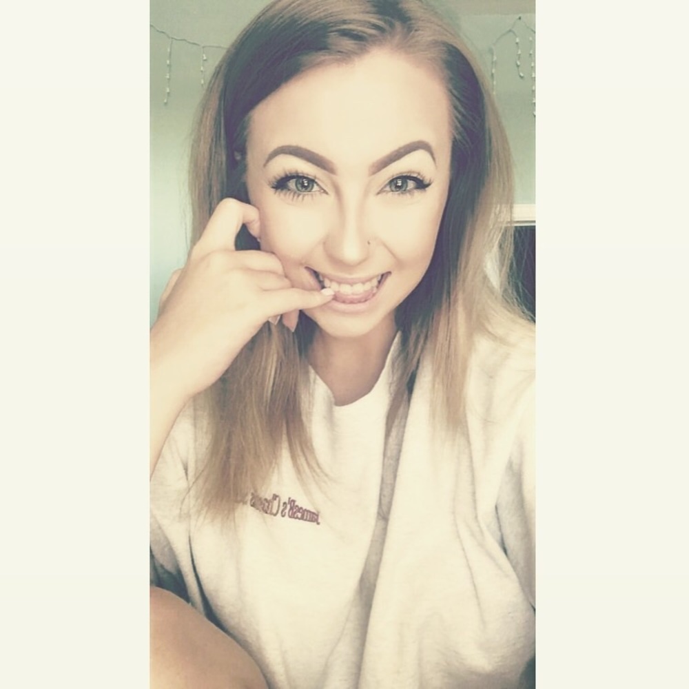 Meet your Posher, Hannah